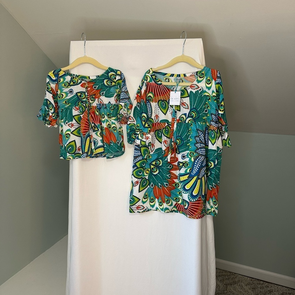 Sister & Me matching tropical print Cover ups Tops size xsmall & Large